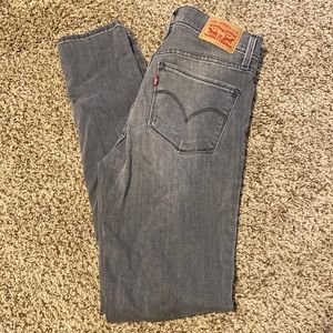 Levi’s gray skinny jean